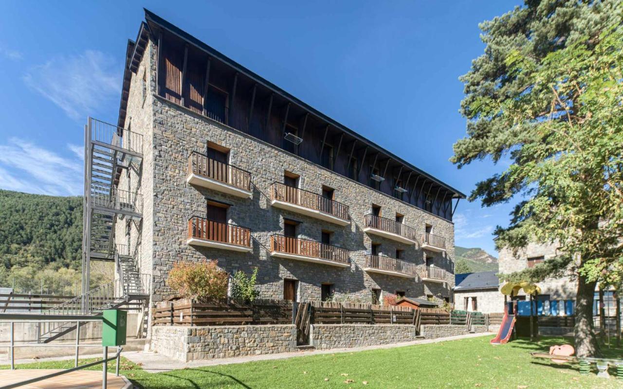 La Roca Nevada Con Terraza Appartement Villanúa Buitenkant foto